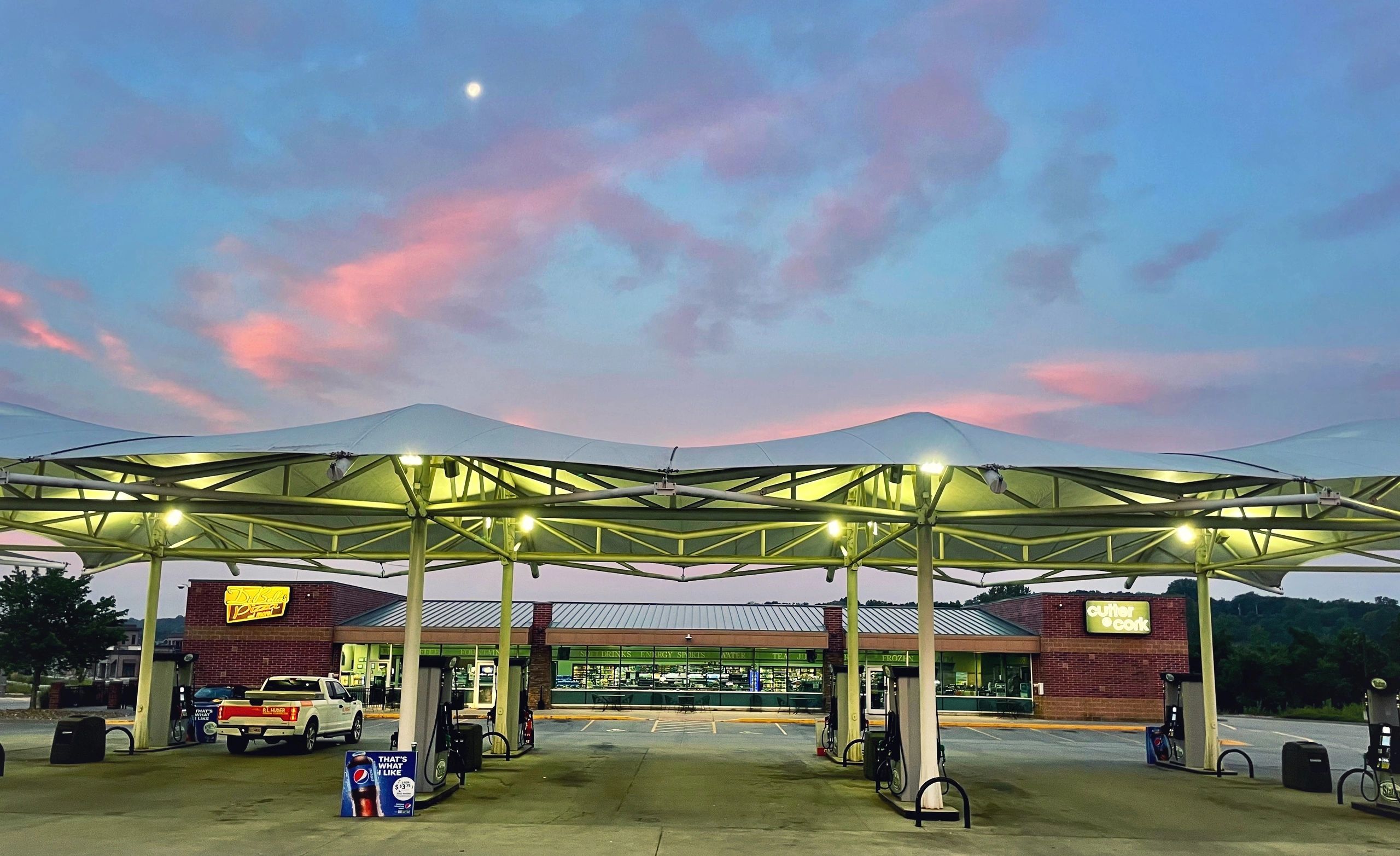 The Station Gas Station, Delivery, Convenience Store